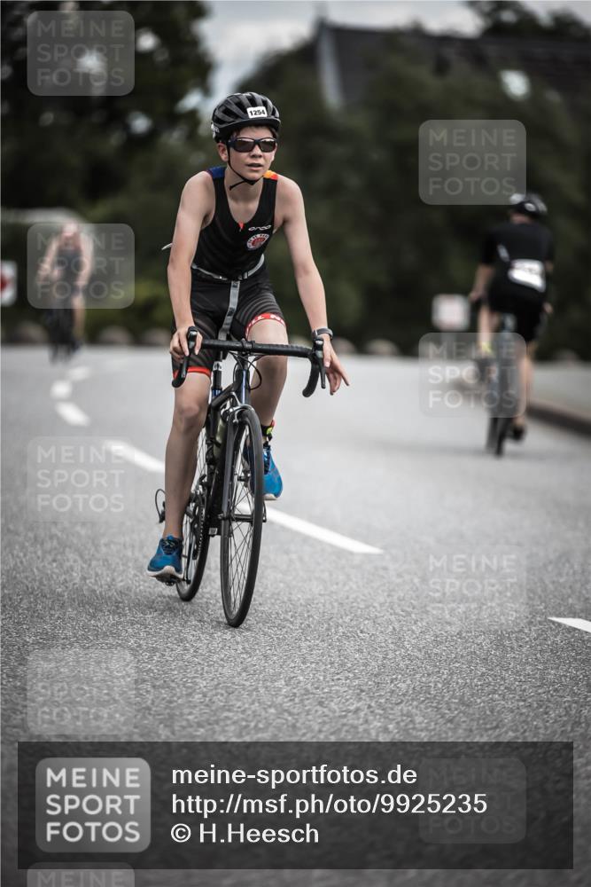 21.06.2026 - 29. Vierlanden-Triathlon H.Heesch http://msf.ph/oto/9925235 21.06.2026 14:43:13 Radfahren 1254 meine-sportfotos.de