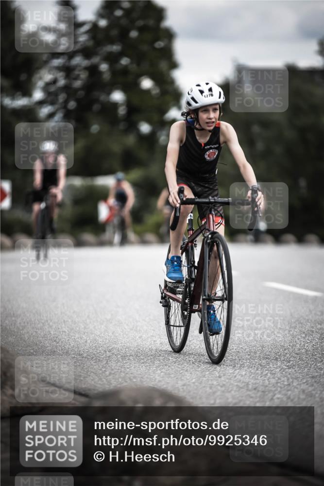 21.06.2026 - 29. Vierlanden-Triathlon H.Heesch http://msf.ph/oto/9925346 21.06.2026 14:43:48 Radfahren 1276 meine-sportfotos.de