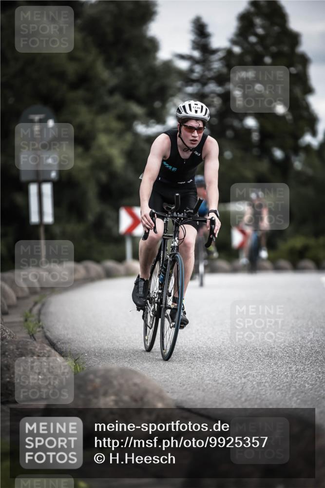 21.06.2026 - 29. Vierlanden-Triathlon H.Heesch http://msf.ph/oto/9925357 21.06.2026 14:43:50 Radfahren 11 meine-sportfotos.de