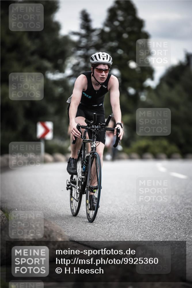 21.06.2026 - 29. Vierlanden-Triathlon H.Heesch http://msf.ph/oto/9925360 21.06.2026 14:43:51 Radfahren 1230 meine-sportfotos.de