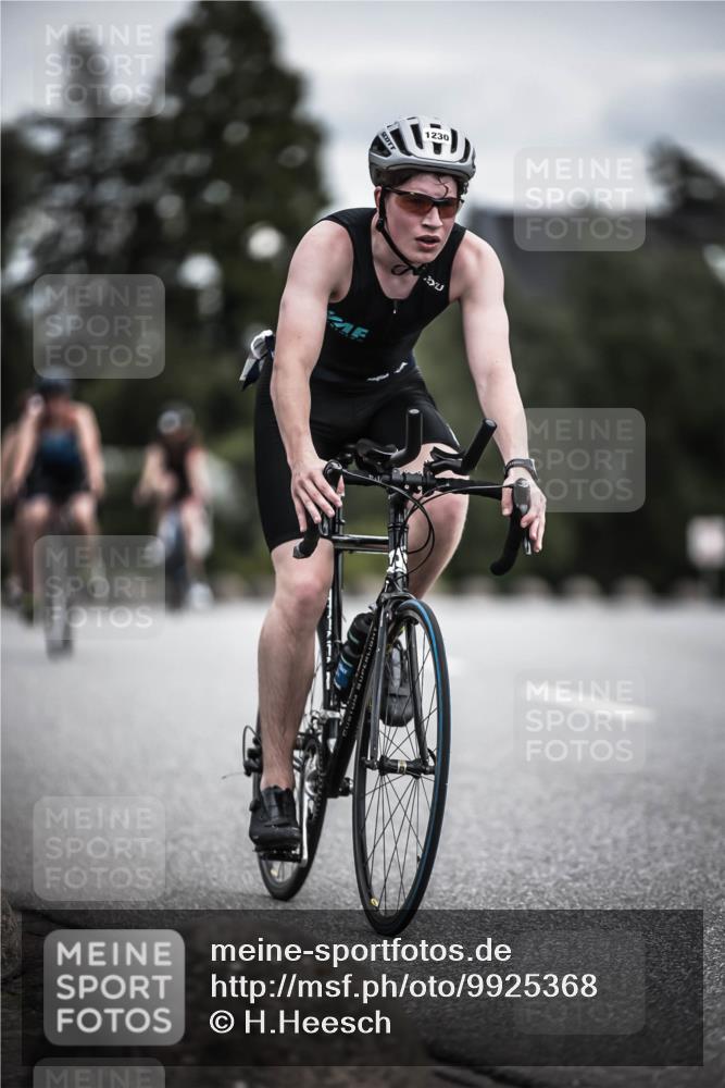 21.06.2026 - 29. Vierlanden-Triathlon H.Heesch http://msf.ph/oto/9925368 21.06.2026 14:43:51 Radfahren 1230 meine-sportfotos.de