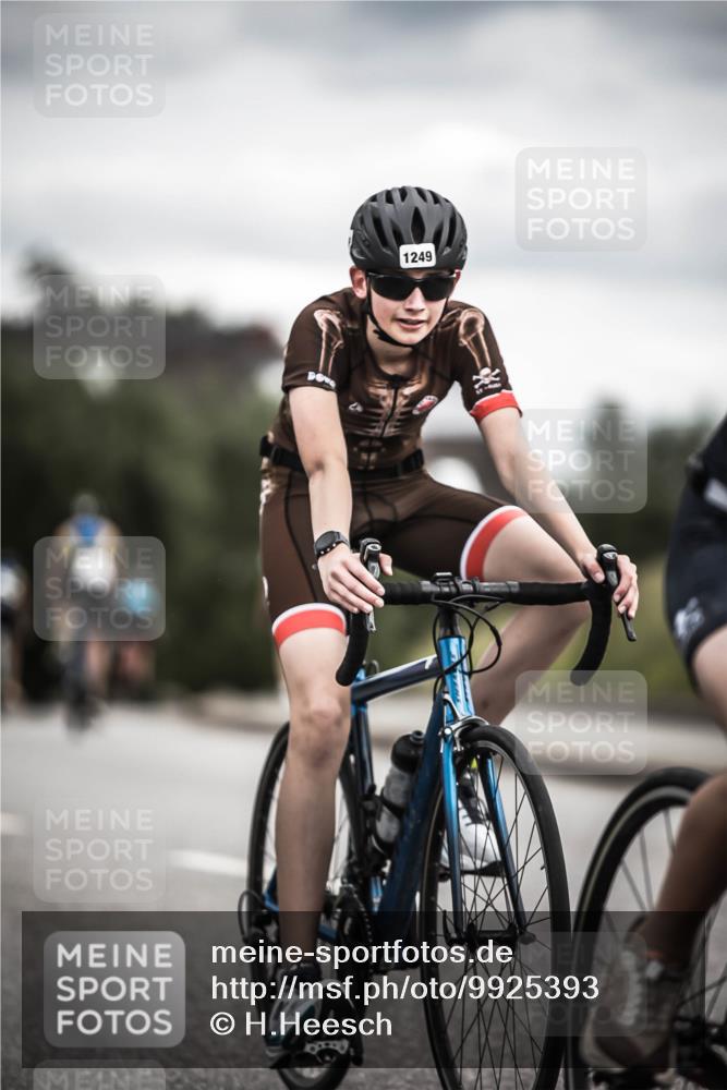 21.06.2026 - 29. Vierlanden-Triathlon H.Heesch http://msf.ph/oto/9925393 21.06.2026 14:43:56 Radfahren 1249 meine-sportfotos.de