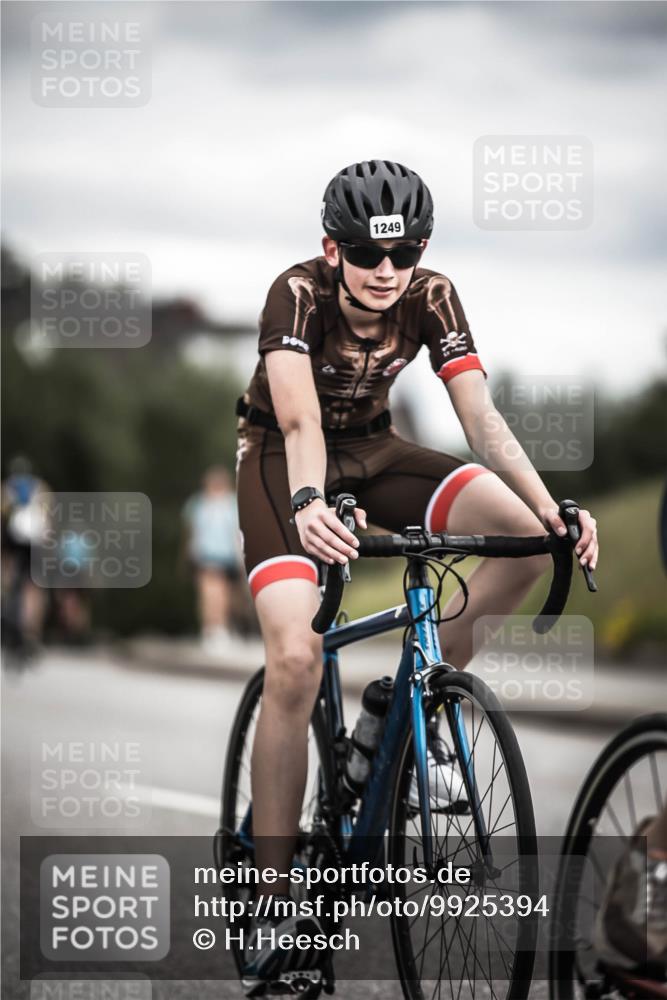 21.06.2026 - 29. Vierlanden-Triathlon H.Heesch http://msf.ph/oto/9925394 21.06.2026 14:43:56 Radfahren 1249 meine-sportfotos.de