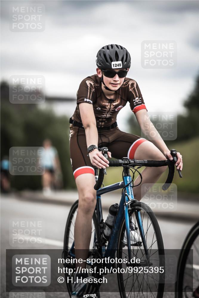 21.06.2026 - 29. Vierlanden-Triathlon H.Heesch http://msf.ph/oto/9925395 21.06.2026 14:43:56 Radfahren 1249 meine-sportfotos.de