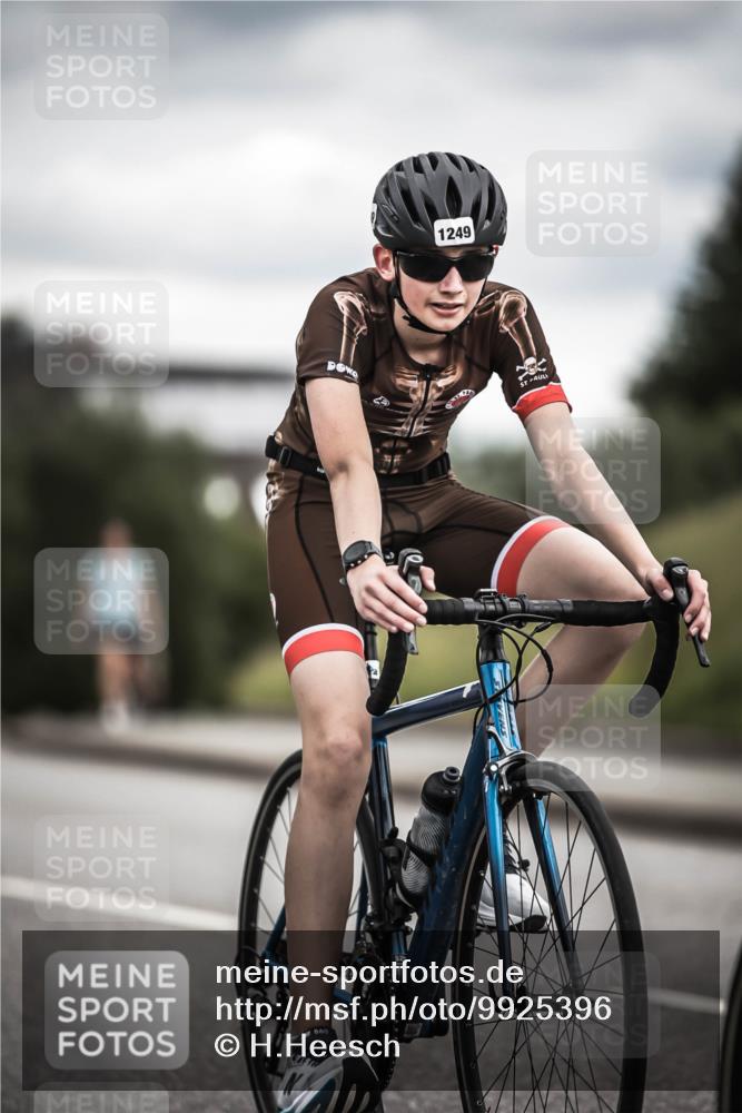 21.06.2026 - 29. Vierlanden-Triathlon H.Heesch http://msf.ph/oto/9925396 21.06.2026 14:43:56 Radfahren 860, 1249 meine-sportfotos.de