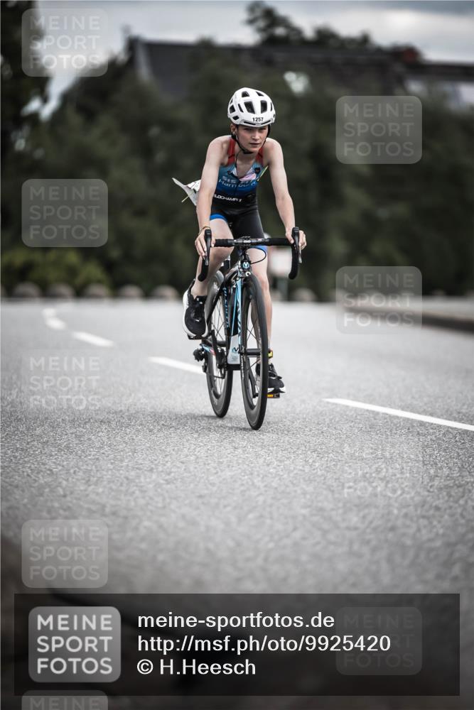 21.06.2026 - 29. Vierlanden-Triathlon H.Heesch http://msf.ph/oto/9925420 21.06.2026 14:44:17 Radfahren 1257 meine-sportfotos.de