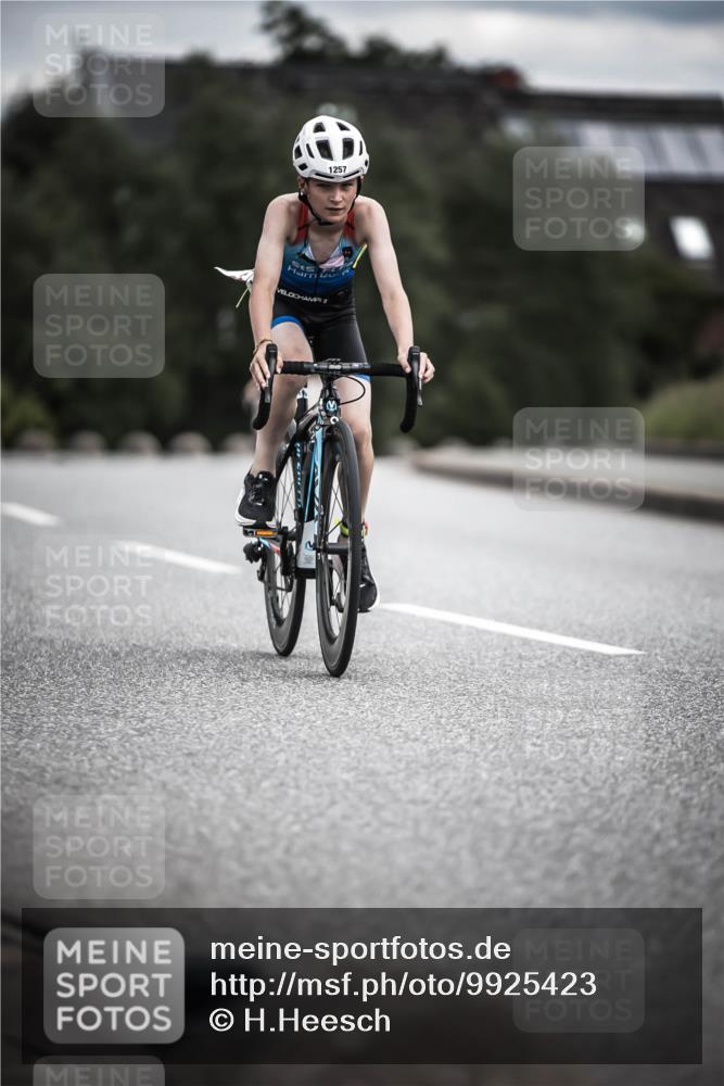21.06.2026 - 29. Vierlanden-Triathlon H.Heesch http://msf.ph/oto/9925423 21.06.2026 14:44:17 Radfahren 1257 meine-sportfotos.de