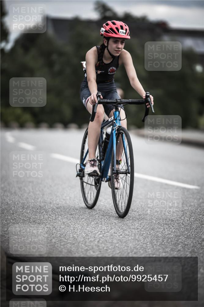 21.06.2026 - 29. Vierlanden-Triathlon H.Heesch http://msf.ph/oto/9925457 21.06.2026 14:44:23 Radfahren 1260 meine-sportfotos.de