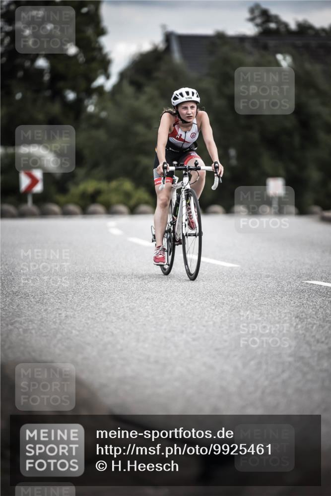21.06.2026 - 29. Vierlanden-Triathlon H.Heesch http://msf.ph/oto/9925461 21.06.2026 14:44:26 Radfahren 1266 meine-sportfotos.de