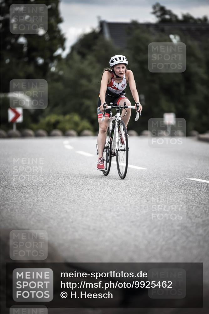 21.06.2026 - 29. Vierlanden-Triathlon H.Heesch http://msf.ph/oto/9925462 21.06.2026 14:44:26 Radfahren 1266 meine-sportfotos.de