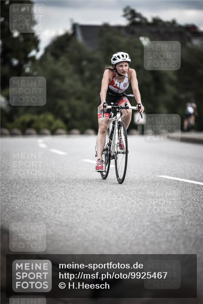21.06.2026 - 29. Vierlanden-Triathlon H.Heesch http://msf.ph/oto/9925467 21.06.2026 14:44:26 Radfahren 1266 meine-sportfotos.de
