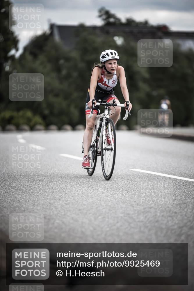 21.06.2026 - 29. Vierlanden-Triathlon H.Heesch http://msf.ph/oto/9925469 21.06.2026 14:44:26 Radfahren 1266 meine-sportfotos.de
