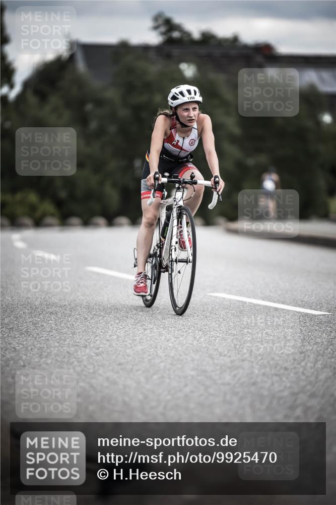 21.06.2026 - 29. Vierlanden-Triathlon H.Heesch http://msf.ph/oto/9925470 21.06.2026 14:44:26 Radfahren 1266 meine-sportfotos.de