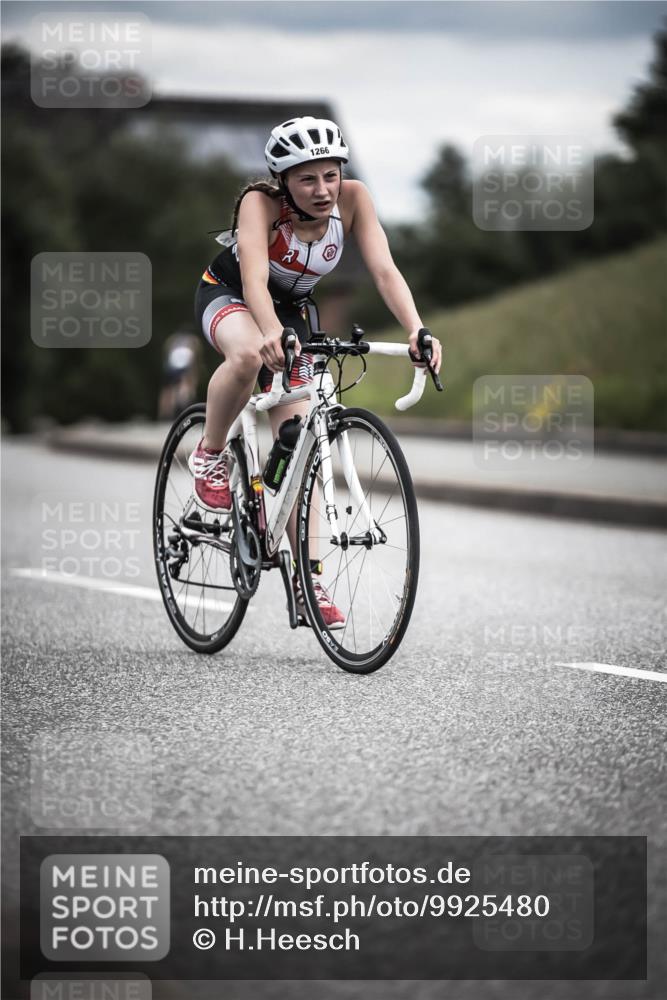 21.06.2026 - 29. Vierlanden-Triathlon H.Heesch http://msf.ph/oto/9925480 21.06.2026 14:44:27 Radfahren 1266 meine-sportfotos.de