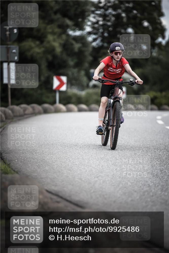 21.06.2026 - 29. Vierlanden-Triathlon H.Heesch http://msf.ph/oto/9925486 21.06.2026 14:45:09 Radfahren 1286, 20 meine-sportfotos.de