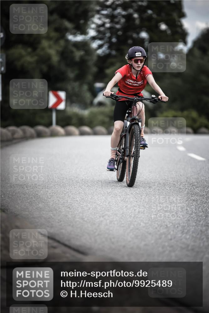 21.06.2026 - 29. Vierlanden-Triathlon H.Heesch http://msf.ph/oto/9925489 21.06.2026 14:45:10 Radfahren 1286, 10 meine-sportfotos.de
