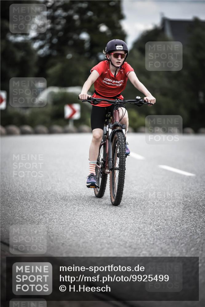 21.06.2026 - 29. Vierlanden-Triathlon H.Heesch http://msf.ph/oto/9925499 21.06.2026 14:45:10 Radfahren 1286, 10, 20 meine-sportfotos.de