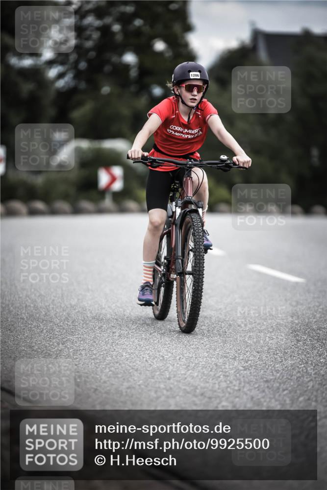 21.06.2026 - 29. Vierlanden-Triathlon H.Heesch http://msf.ph/oto/9925500 21.06.2026 14:45:10 Radfahren 1286, 10, 205 meine-sportfotos.de