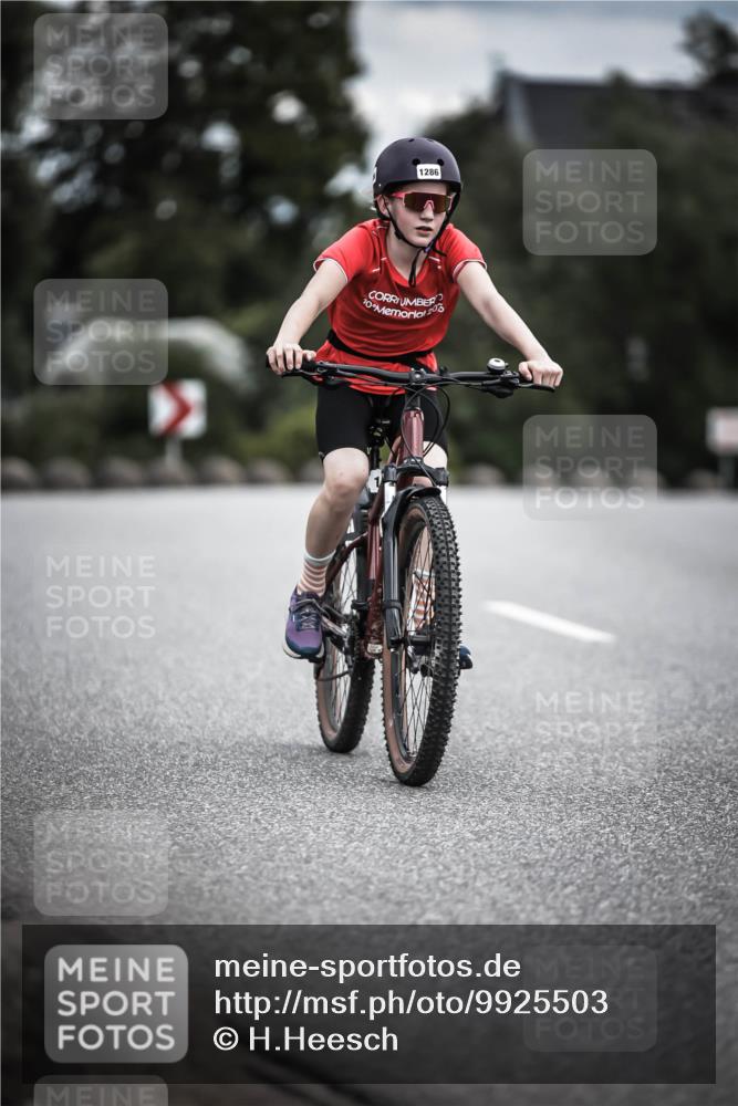 21.06.2026 - 29. Vierlanden-Triathlon H.Heesch http://msf.ph/oto/9925503 21.06.2026 14:45:10 Radfahren 1286, 10, 20 meine-sportfotos.de