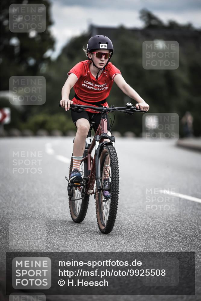 21.06.2026 - 29. Vierlanden-Triathlon H.Heesch http://msf.ph/oto/9925508 21.06.2026 14:45:10 Radfahren 1286, 10, 202 meine-sportfotos.de