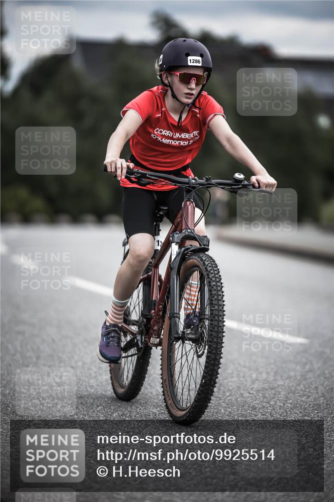 21.06.2026 - 29. Vierlanden-Triathlon H.Heesch http://msf.ph/oto/9925514 21.06.2026 14:45:11 Radfahren 1286, 10 meine-sportfotos.de