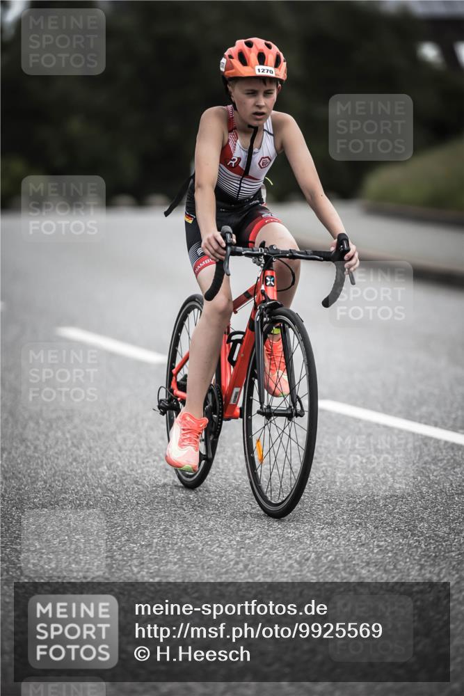 21.06.2026 - 29. Vierlanden-Triathlon H.Heesch http://msf.ph/oto/9925569 21.06.2026 14:47:10 Radfahren 1270 meine-sportfotos.de