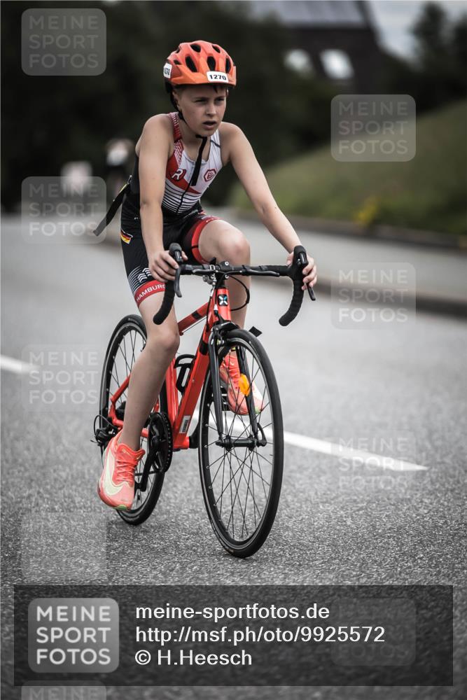 21.06.2026 - 29. Vierlanden-Triathlon H.Heesch http://msf.ph/oto/9925572 21.06.2026 14:47:10 Radfahren 70, 1270 meine-sportfotos.de