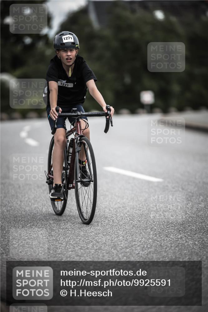 21.06.2026 - 29. Vierlanden-Triathlon H.Heesch http://msf.ph/oto/9925591 21.06.2026 14:48:52 Radfahren 1271, 10, 1271 meine-sportfotos.de