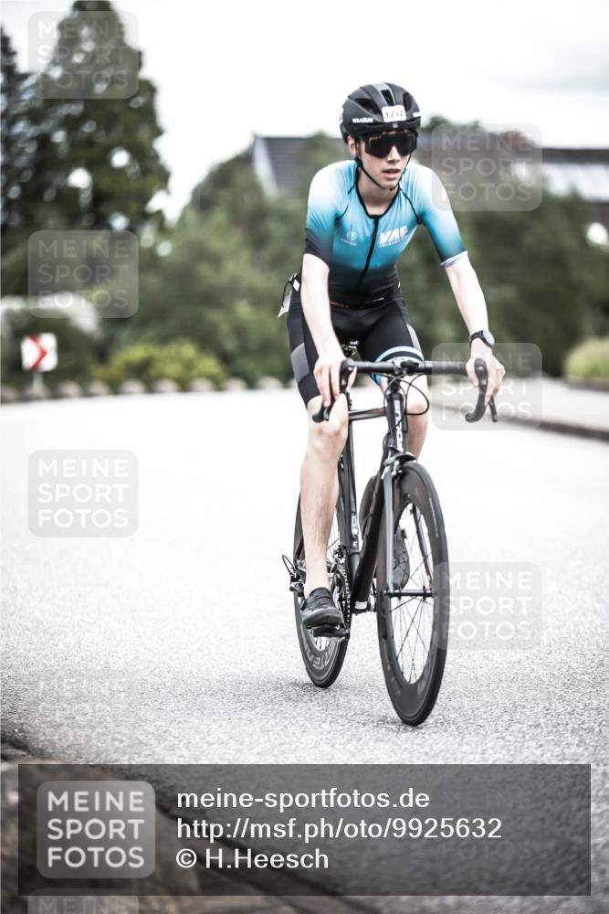 21.06.2026 - 29. Vierlanden-Triathlon H.Heesch http://msf.ph/oto/9925632 21.06.2026 14:50:42 Radfahren 1252 meine-sportfotos.de