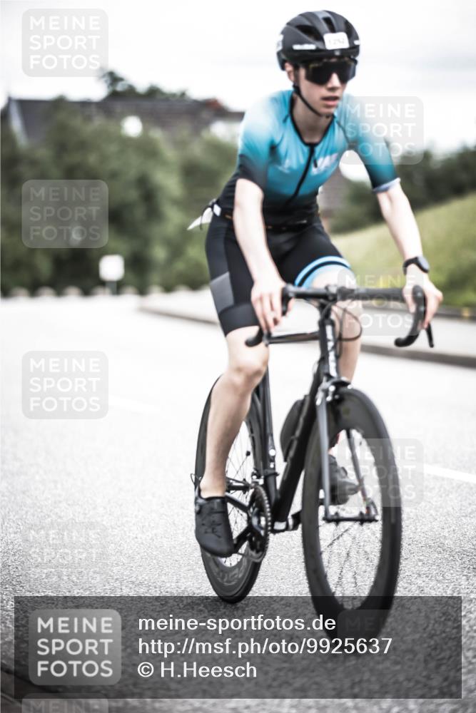 21.06.2026 - 29. Vierlanden-Triathlon H.Heesch http://msf.ph/oto/9925637 21.06.2026 14:50:42 Radfahren 1252 meine-sportfotos.de