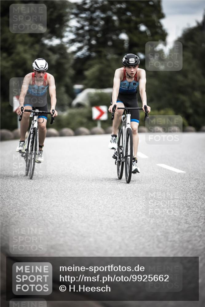 21.06.2026 - 29. Vierlanden-Triathlon H.Heesch http://msf.ph/oto/9925662 21.06.2026 14:51:00 Radfahren 1247, 1251 meine-sportfotos.de
