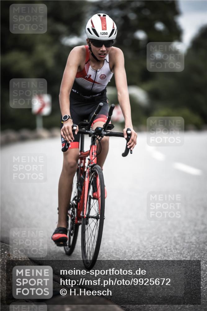 21.06.2026 - 29. Vierlanden-Triathlon H.Heesch http://msf.ph/oto/9925672 21.06.2026 14:51:02 Radfahren 1250 meine-sportfotos.de