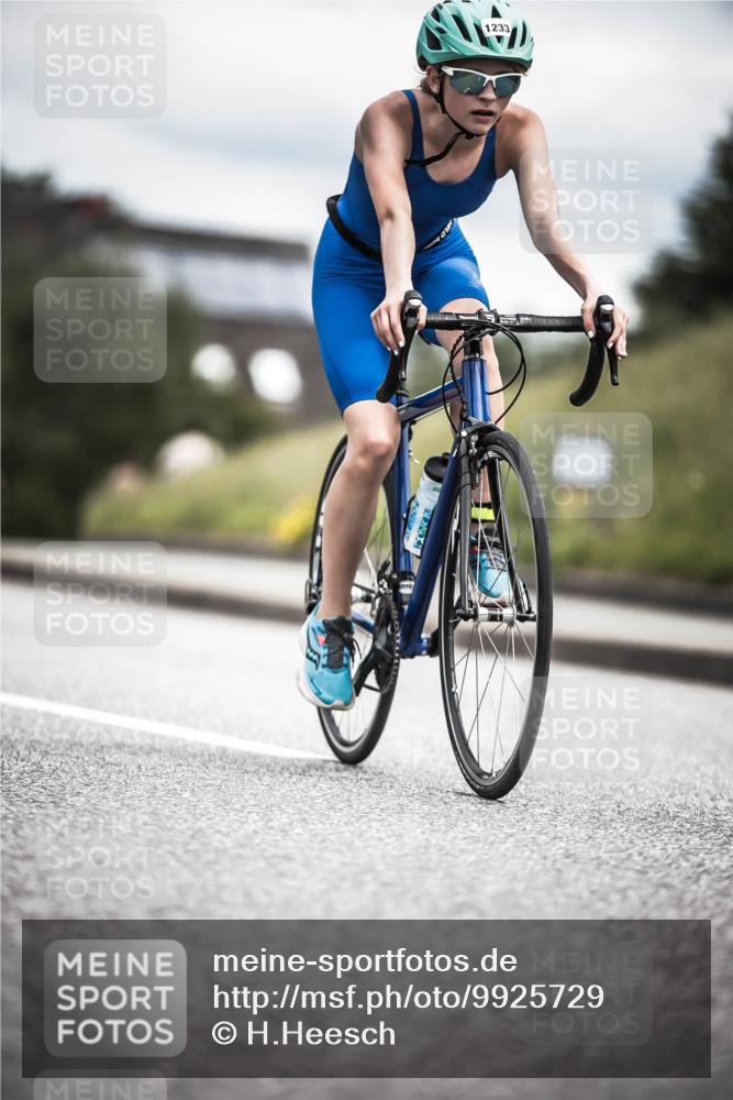 21.06.2026 - 29. Vierlanden-Triathlon H.Heesch http://msf.ph/oto/9925729 21.06.2026 14:52:16 Radfahren 1233 meine-sportfotos.de