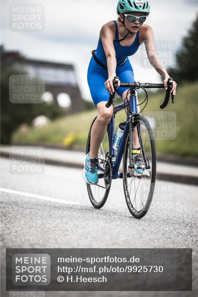 21.06.2026 - 29. Vierlanden-Triathlon H.Heesch http://msf.ph/oto/9925730 21.06.2026 14:52:16 Radfahren 1233 meine-sportfotos.de