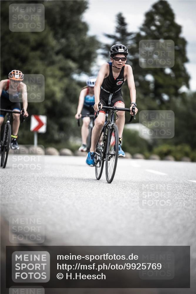 21.06.2026 - 29. Vierlanden-Triathlon H.Heesch http://msf.ph/oto/9925769 21.06.2026 14:52:32 Radfahren 1254 meine-sportfotos.de