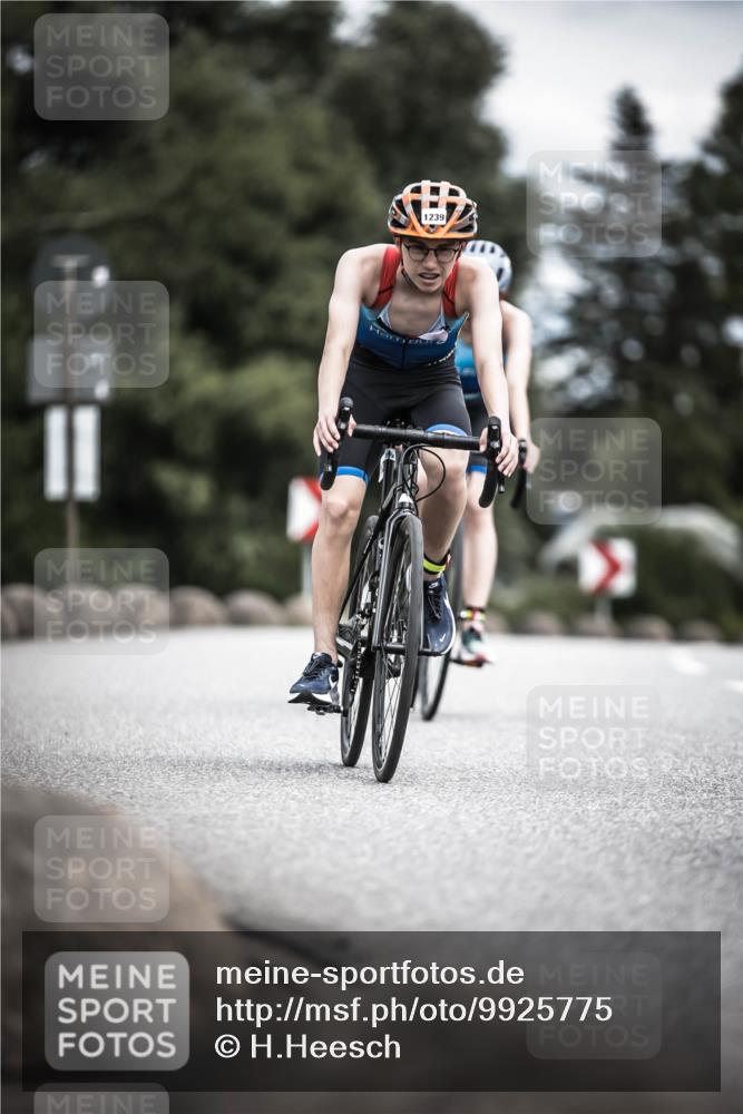 21.06.2026 - 29. Vierlanden-Triathlon H.Heesch http://msf.ph/oto/9925775 21.06.2026 14:52:33 Radfahren 11, 1239 meine-sportfotos.de