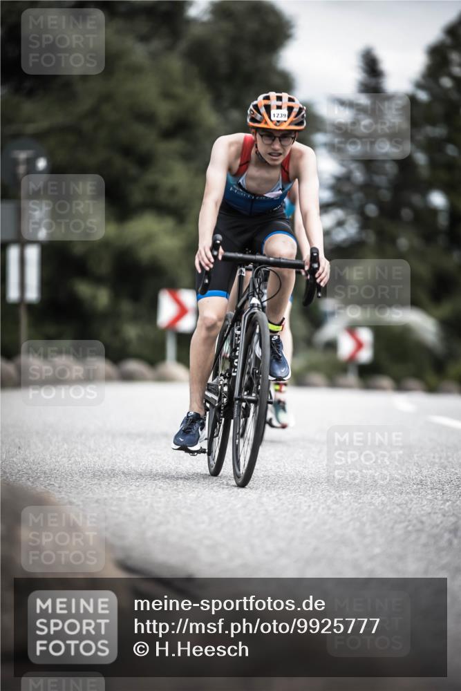 21.06.2026 - 29. Vierlanden-Triathlon H.Heesch http://msf.ph/oto/9925777 21.06.2026 14:52:33 Radfahren 11, 1239 meine-sportfotos.de