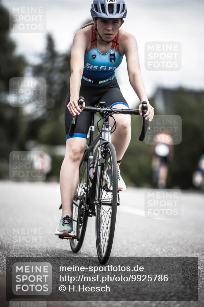21.06.2026 - 29. Vierlanden-Triathlon H.Heesch http://msf.ph/oto/9925786 21.06.2026 14:52:34 Radfahren 1293 meine-sportfotos.de