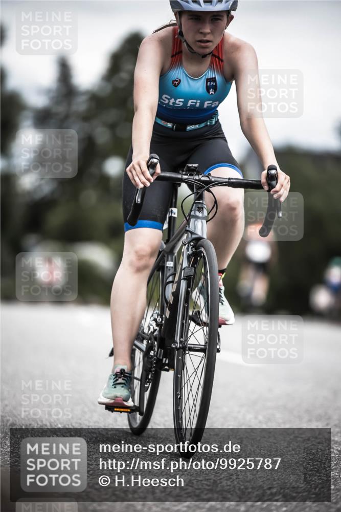 21.06.2026 - 29. Vierlanden-Triathlon H.Heesch http://msf.ph/oto/9925787 21.06.2026 14:52:34 Radfahren 8081 meine-sportfotos.de
