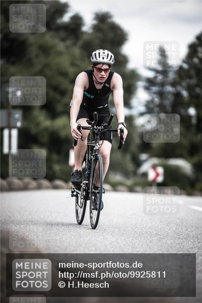 21.06.2026 - 29. Vierlanden-Triathlon H.Heesch http://msf.ph/oto/9925811 21.06.2026 14:52:55 Radfahren 11 meine-sportfotos.de