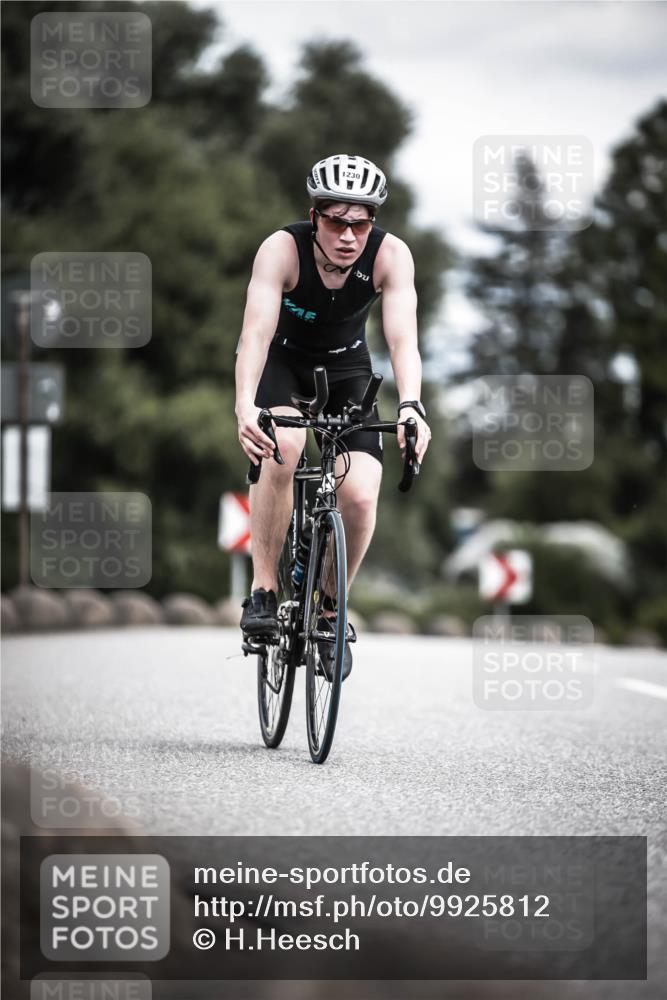 21.06.2026 - 29. Vierlanden-Triathlon H.Heesch http://msf.ph/oto/9925812 21.06.2026 14:52:55 Radfahren 1230, 11 meine-sportfotos.de