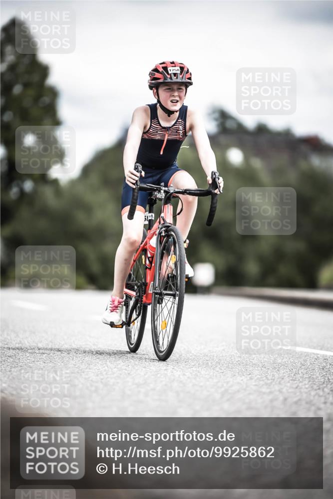 21.06.2026 - 29. Vierlanden-Triathlon H.Heesch http://msf.ph/oto/9925862 21.06.2026 14:53:31 Radfahren 1258 meine-sportfotos.de