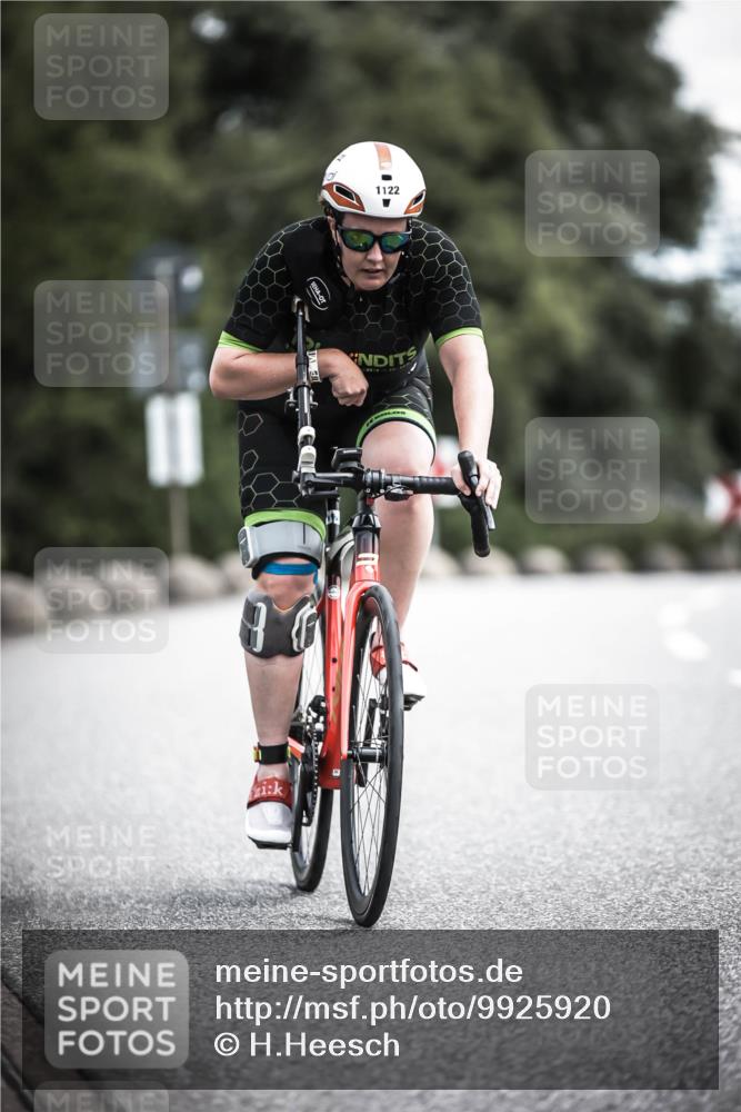 21.06.2026 - 29. Vierlanden-Triathlon H.Heesch http://msf.ph/oto/9925920 21.06.2026 13:18:19 Radfahren 3, 1122 meine-sportfotos.de