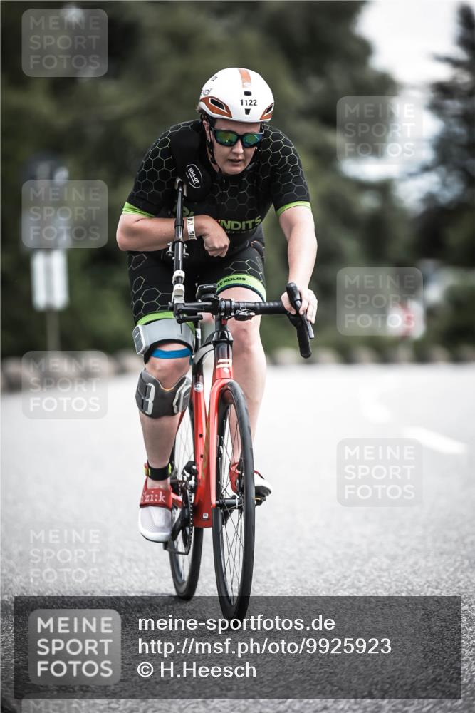 21.06.2026 - 29. Vierlanden-Triathlon H.Heesch http://msf.ph/oto/9925923 21.06.2026 13:18:19 Radfahren 1122 meine-sportfotos.de