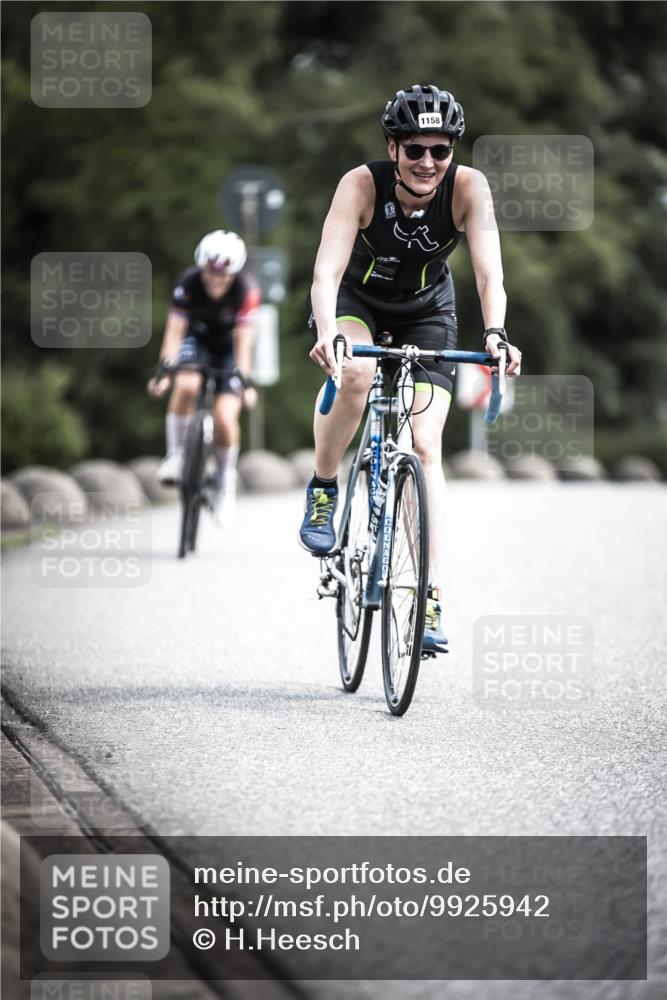21.06.2026 - 29. Vierlanden-Triathlon H.Heesch http://msf.ph/oto/9925942 21.06.2026 13:18:32 Radfahren 1158 meine-sportfotos.de