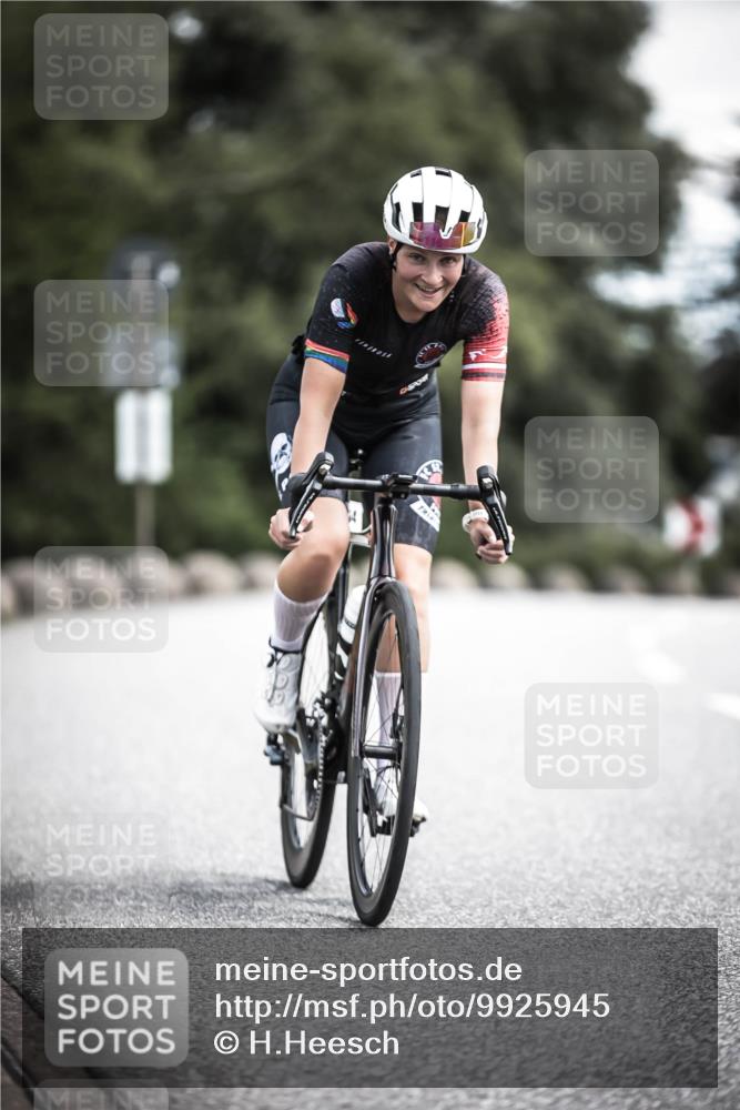 21.06.2026 - 29. Vierlanden-Triathlon H.Heesch http://msf.ph/oto/9925945 21.06.2026 13:18:33 Radfahren 14 meine-sportfotos.de