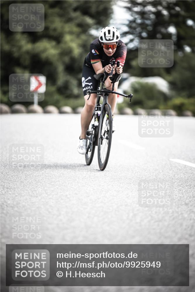 21.06.2026 - 29. Vierlanden-Triathlon H.Heesch http://msf.ph/oto/9925949 21.06.2026 13:18:40 Radfahren 1115 meine-sportfotos.de