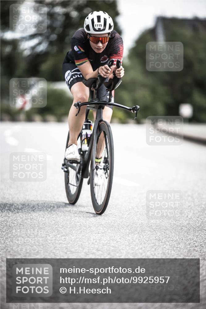 21.06.2026 - 29. Vierlanden-Triathlon H.Heesch http://msf.ph/oto/9925957 21.06.2026 13:18:40 Radfahren 1115 meine-sportfotos.de
