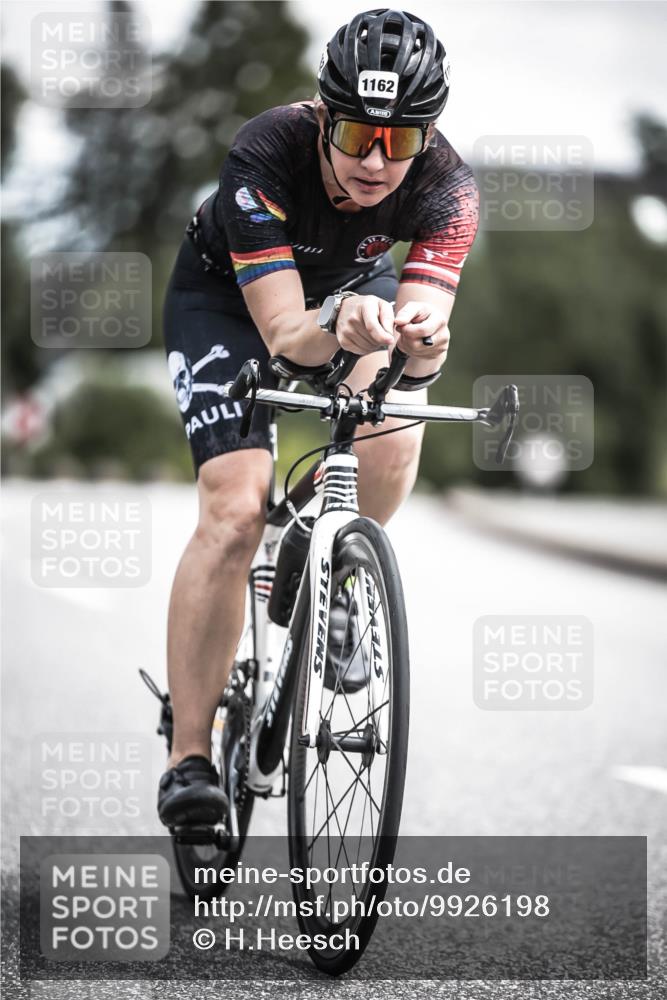 21.06.2026 - 29. Vierlanden-Triathlon H.Heesch http://msf.ph/oto/9926198 21.06.2026 13:20:04 Radfahren 1162 meine-sportfotos.de