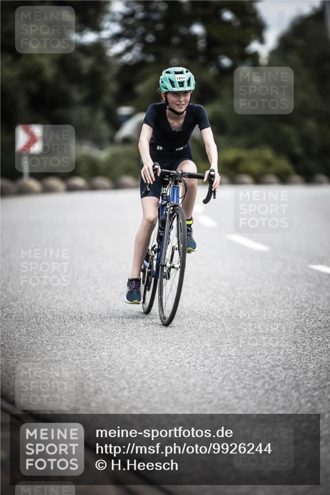 21.06.2026 - 29. Vierlanden-Triathlon H.Heesch http://msf.ph/oto/9926244 21.06.2026 14:57:17 Radfahren 1241 meine-sportfotos.de